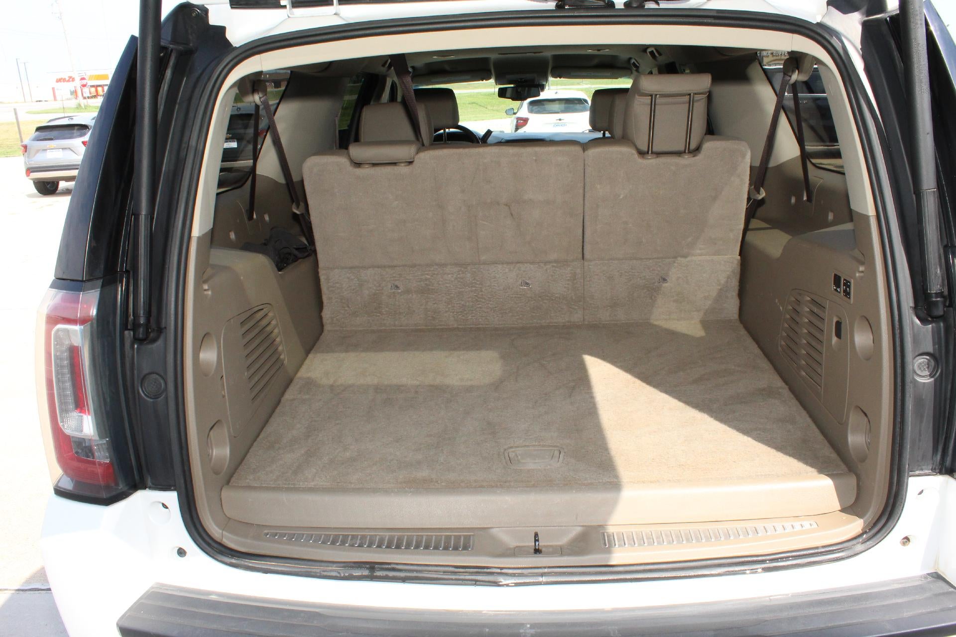 2020 GMC Yukon XL SLT