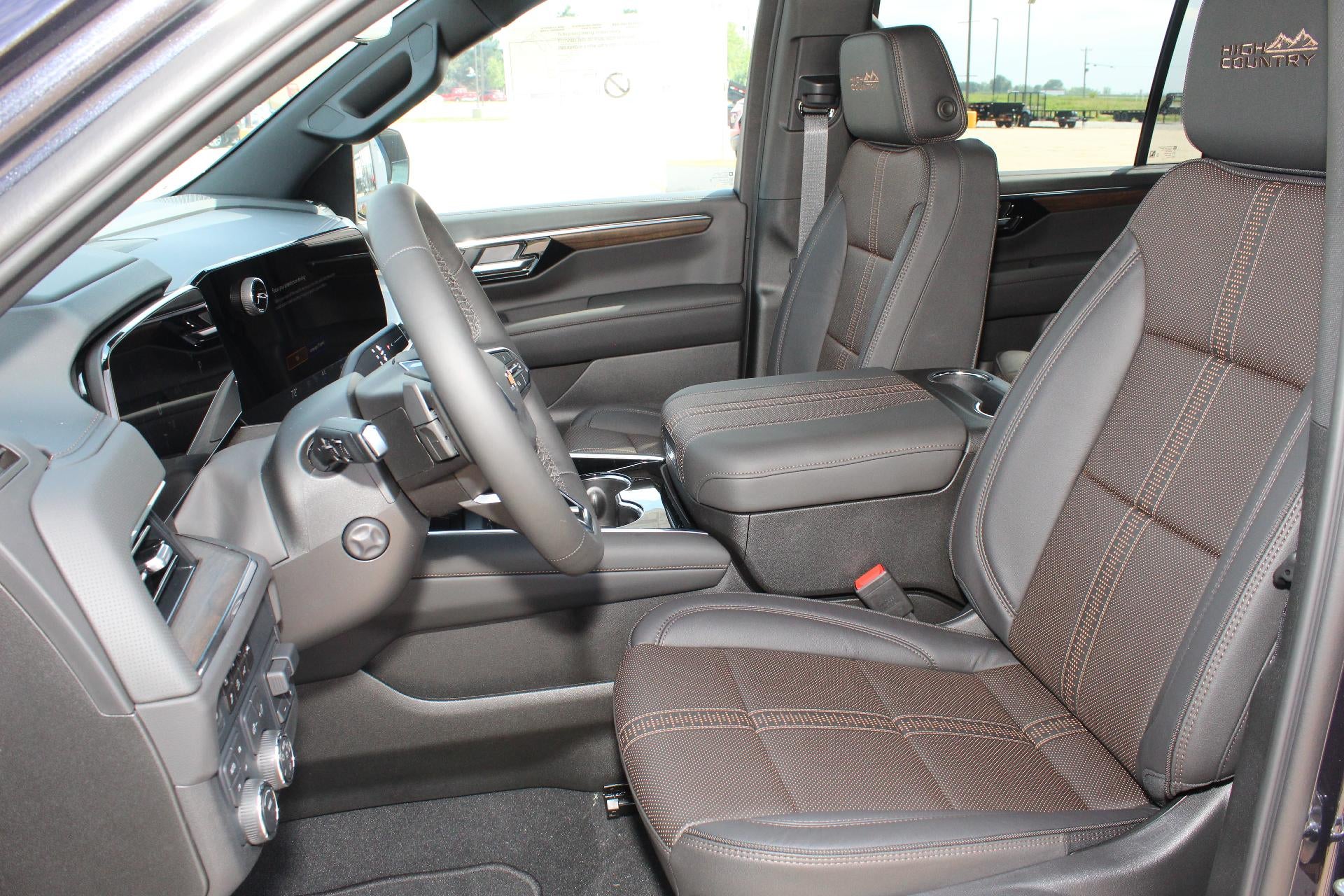 2025 Chevrolet Suburban High Country